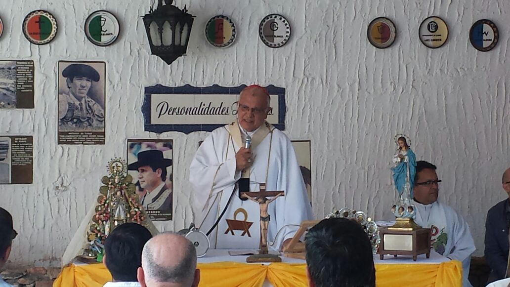 Venezuela impide salida a España de monseñor Baltazar Porras y retiene su pasaporte