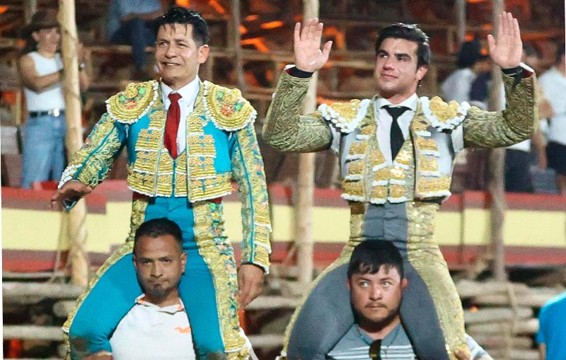 Colombo , en hombros  en la Petatera mexicana y  MERIDA, VENEZUELA, lo espera