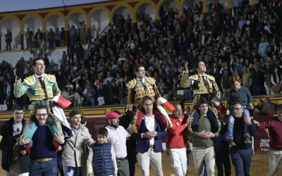 Emilio de Justo con 3 orejas en hombros con Roca y Talavante en Olivenza