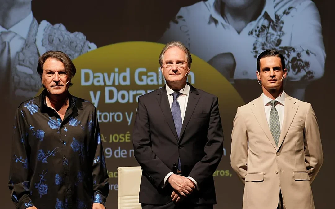 Dorantes durante el ‘Mano a mano’ con David Galván en Cajasol : «Los silencios es algo que tienen en común el flamenco y el toreo»