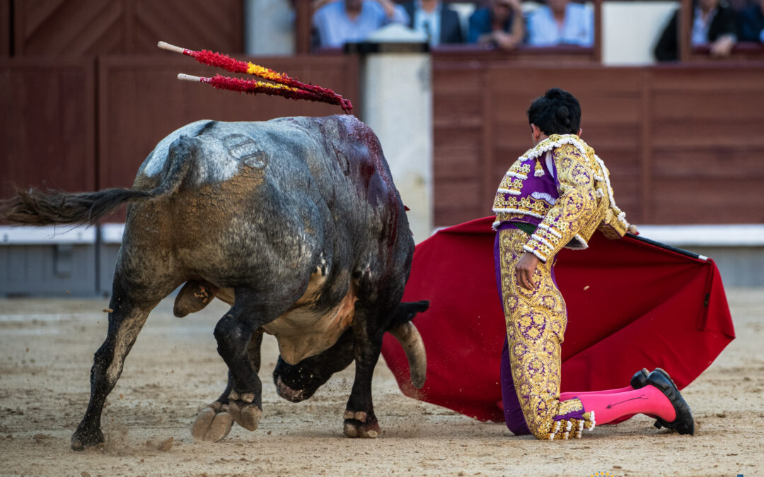 San Isidro. Dignìsima presentaciòn de Juan de Castilla y en honor a Colombia en Las Ventas se oyò el majestuoso » Feria de Manizales «