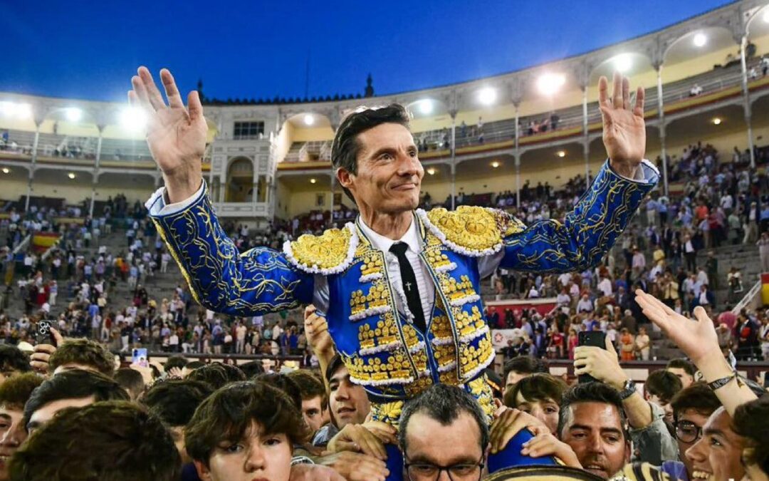 Corrida de la prensa con la presencia en barrera del rey Felipe  y la asesorìa de Victorino Martìn. Urdiales abrocha la puerta grande, dos orejas ,y Roca, oreja. Aloi deja buenas sensaciones