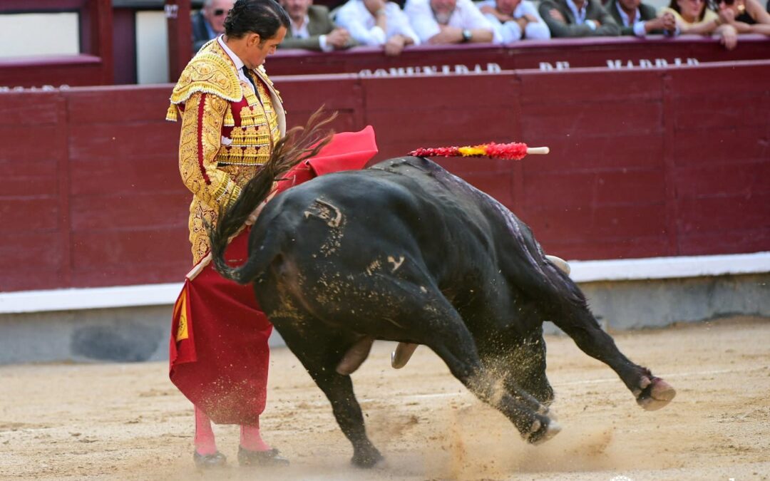 A la altura del cuarto, entre silencios y pitos en Madrid