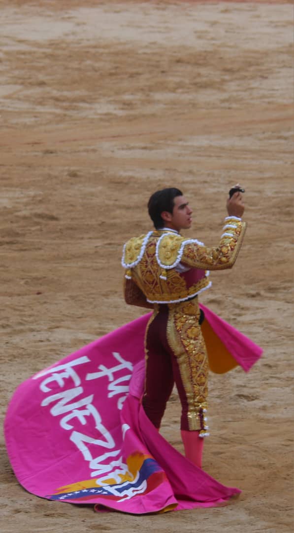colombo, oreja
