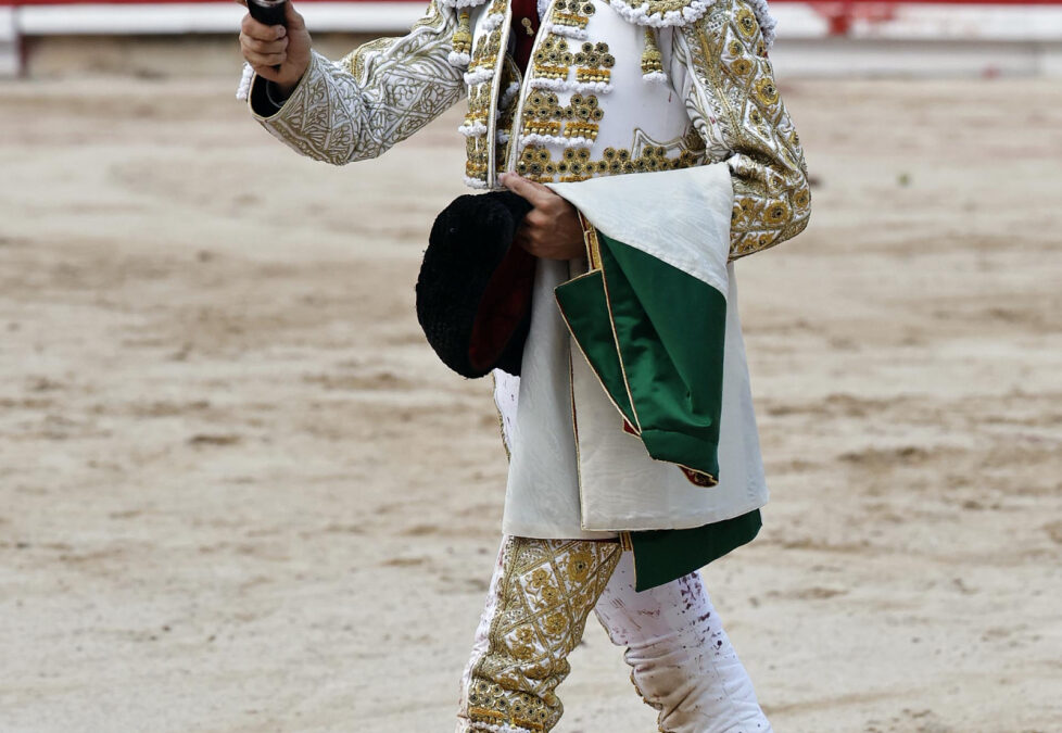 En Pamplona, Aaròn Palacios, solitaria  oreja en tarde gris