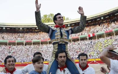 Jandilla y Vegahermosa ,buen encierro al cierre de los sanfermines . El lote se lo lleva Rufo y corta 4 orejas en Pamplona