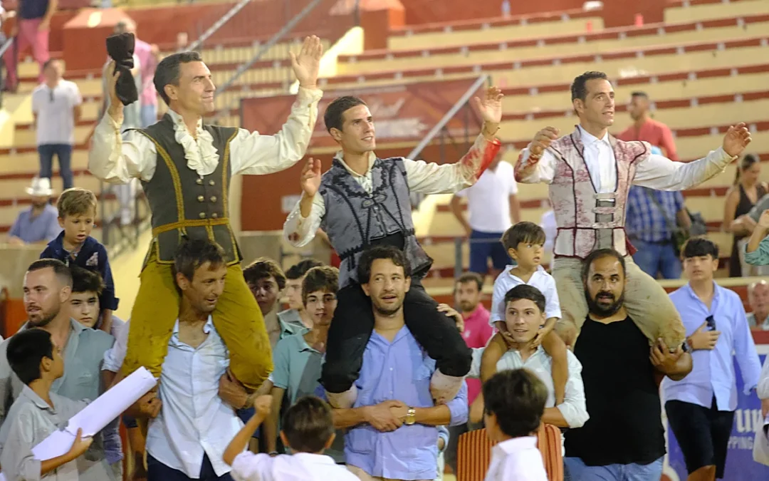 Los Miuras son encastados…Se sabe pero salen tambièn  nobles y una terna dio batalla en la corrida magallànica y en hombros